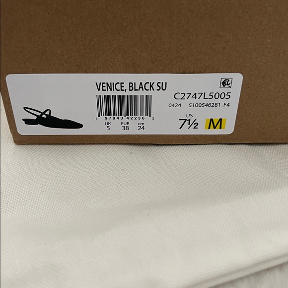 Vince Women's Black Suede Slingback Flats, size 7.5 - Picture 6 of 6